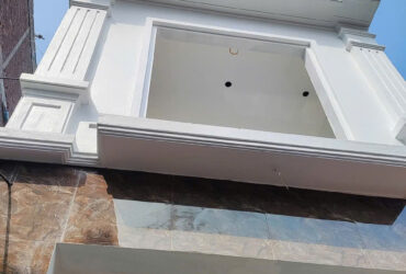 NHÀ ĐẸP, MỚI KÍNH KOONG, Ô TÔ ĐỖ CỬA,-GIÁ CHỐT QUANH 4 TỶ NGAY HỒ ĐIỀU HOÀ, GIAO THÔNG THUẬN TIỆN,  TIỆN ÍCH ĐẦY ĐỦ..