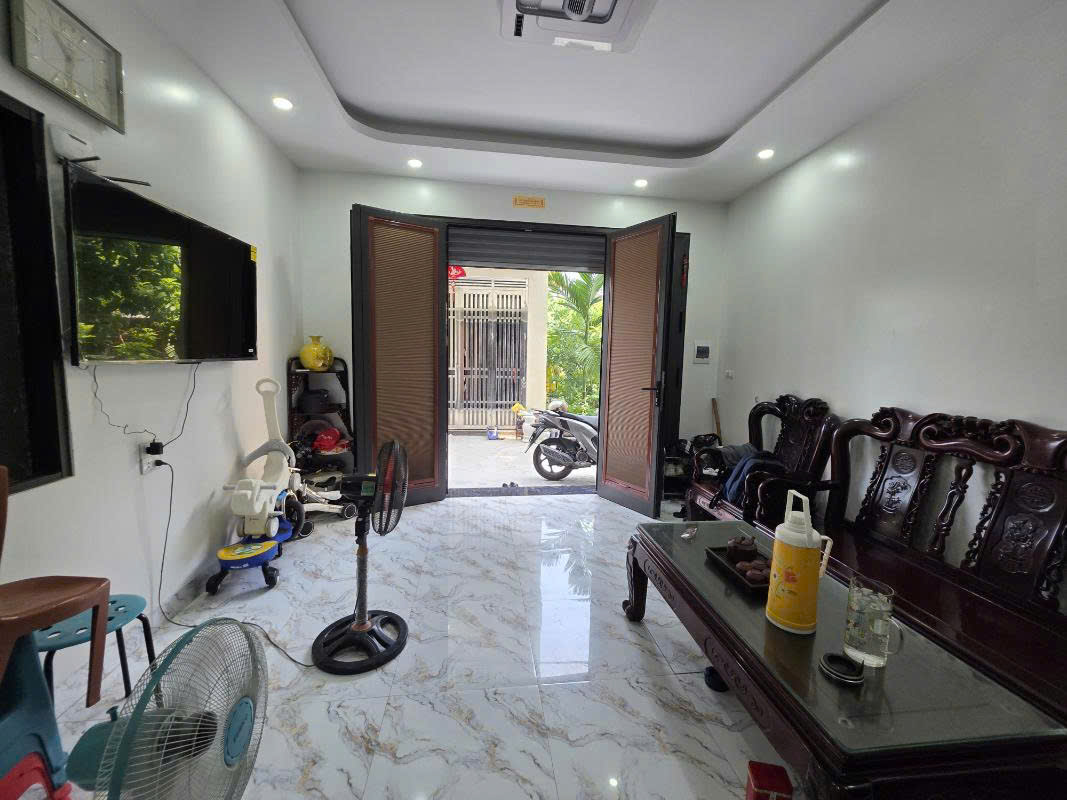 BÁN NHÀ  CỔ LINH THẠCH BÀN LONG BIÊN – 39M² – 4 TẦNG – NGÕ Ô TÔ – 4 PHÒNG NGỦ – 7,8 TỶ – SỔ ĐỎ CHÍNH CHỦ