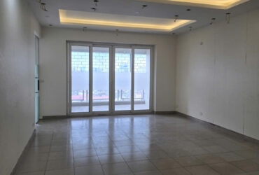 Cho thuê căn hộ dt 144m2 rộng thênh thang có thể làm văn phòng hoặc để ở lâu dài giá cực rẻ