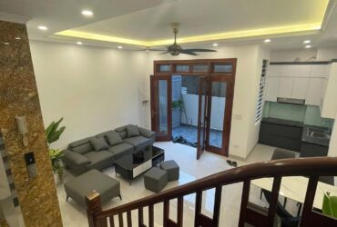 Thạch Bàn – 1 căn độc lập – Thang máy – Ô tô đỗ cửa – 48m chỉ 7.7 tỷ