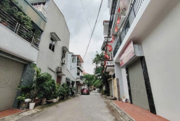 105.7m² Đức Giang – MT 3.3m – Nhà 1 Tầng – Ô Tô Vào Nhà – Hàng Hiếm Tiềm Năng – 9.9 Tỷ