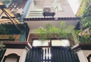 THỤY KHUÊ 31M GIÁ 8,3 TỶ NGÕ RỘNG,2 THOÁNG,DÂN XÂY,CÁCH PHỐ 15M,NỞ HẬU ĐẸP