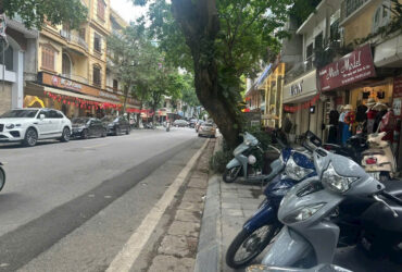 HAI MẶT PHỐ HOÀ MÃ
– VỈA HÈ SIÊU RỘNG- KINH DOANH VÔ ĐỐI 
– MẶT PHỐ CỔ GIÁ RẺ HƠN CẢ MẶT PHỐ CẦU GIẤY ĐÃ HẠ CHÀO