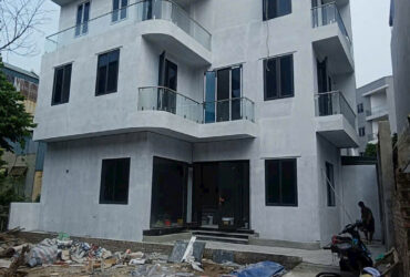 LONG BIÊN – BÁN BIỆT THỰ 4 TẦNG XÂY MỚI – FULL CÔNG NĂNG GIÁ NHỈNH 9 TỶ