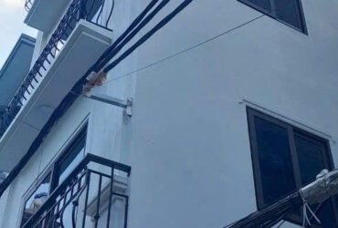 Bán nhà 5 Tầng DT 46M2, MT 4.9M, Gía 11 Tỷ NGÕ THÔNG – KINH DOANH – OTO QUA NHÀ
