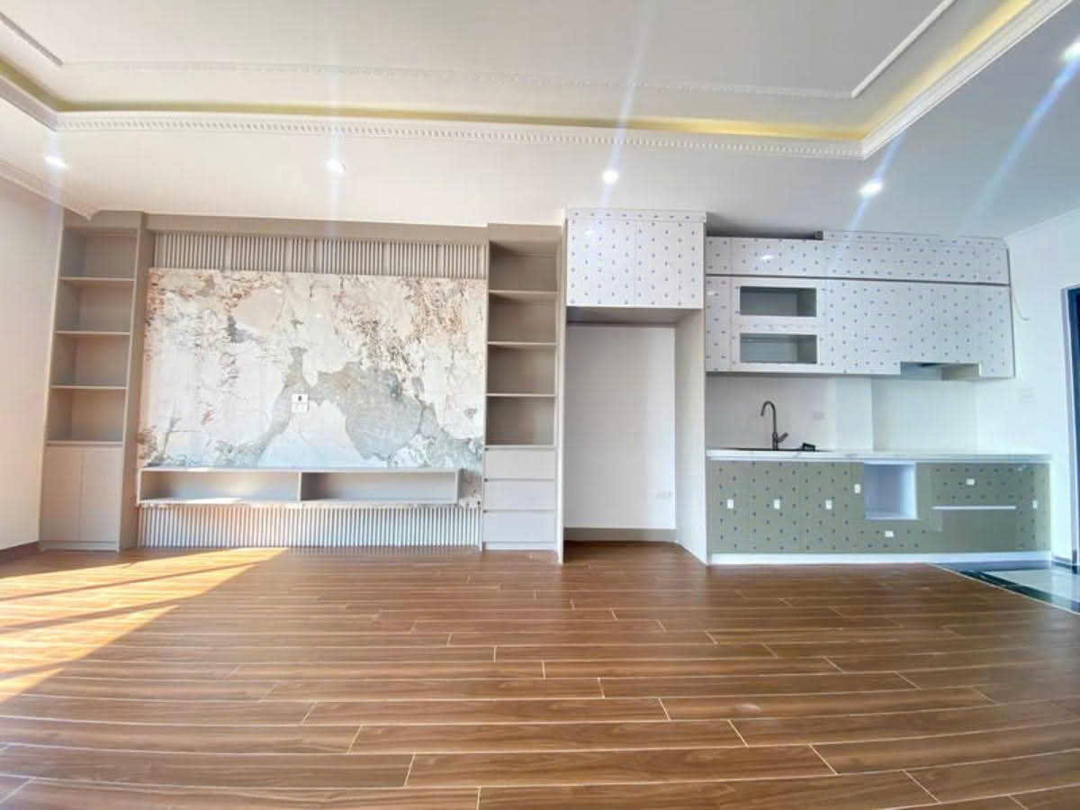 CÓ 102 ! PL Khuất Duy Tiến Thanh Xuân ngõ thông oto KD 45m x 8T >16ty.