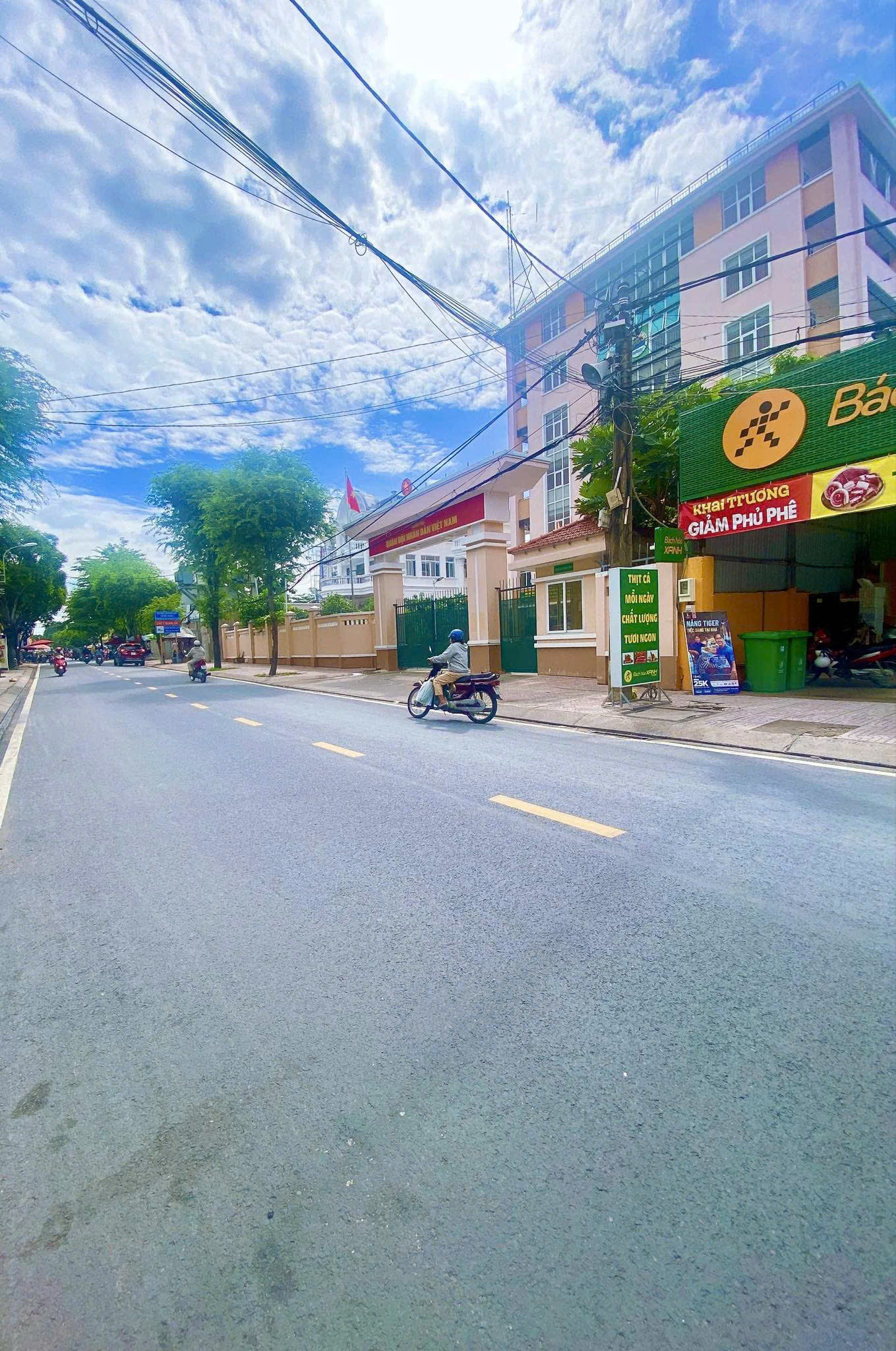 HIẾM! HẺM XE HƠI BÌNH THỌ – SÁT MẶT TIỀN ĐƯỜNG DÂN CHỦ, 100M2 – DÒNG TIỀN SẴN – CHỈ 7T.Ỷ HƠN – 0909323881