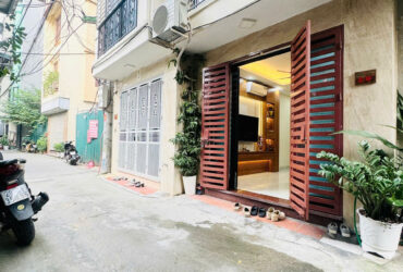 NGỌC THUỴ LONG BIÊN 40M2 , gần ô tô gần đường 40m, ở sướng