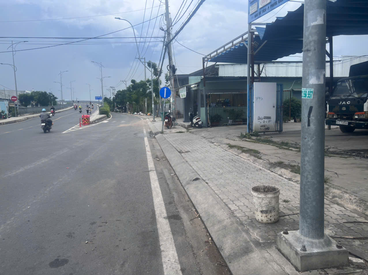 Mt Đào Sư Tích 720m2 ( 300m2 ) thổ cư giá 40 tỷ