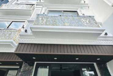 Bán nhà Bát Khối, Long Biên , thang máy