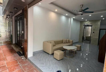 Bán nhà Văn Phú Hà Đông – DT 35M X 5 TẦNG – Có thang máy – Ra ô tô chỉ 3 bước chân