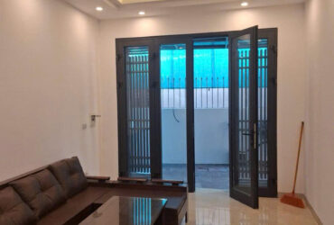 Bán nhà trong ngõ phường Việt Hưng Long Biên