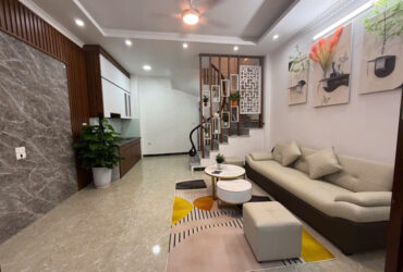BÁN NHÀ THANH AM LONG BIÊN,ĐẸP LONG LANH 45M-NHỈNH6 TỶ(TL)