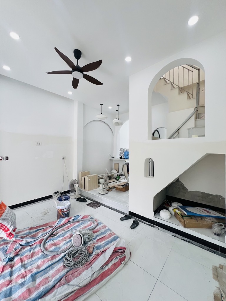 Bán nhà 2 tầng đẹp lung linh, 66m² (5×13), gần Đại lộ Võ Văn Kiệt, chỉ hơn 3 tỷ