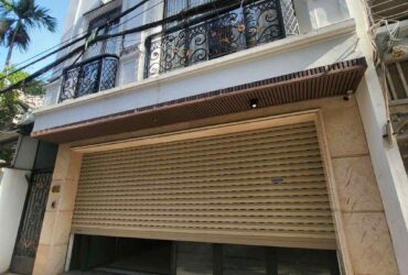 nhà đẹp Hồng Tiến, 65m x 5 tầng, mặt tiền 7.4m, gara ôtô, phong cách indochina