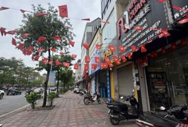 bán nhà mặt phố Ngô Gia Tự, vỉa hè đá bóng, gần BigC Long Biên, kinh doanh ngày đêm