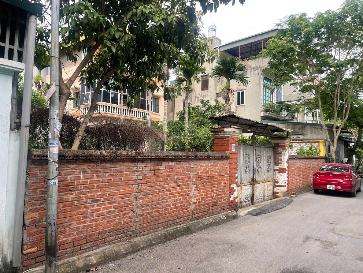 BÁN LÔ ĐẤT ĐẸP – VỊ TRÍ ĐẸP MẶT NGÕ PHỐ Ô CÁCH, LONG BIÊN, HÀ NỘI