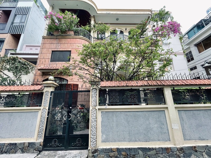 ‼️ Biệt thự Phan Xích Long – 80 năm chính chủ – Hẻm xe hơi – gần 250m2 – 38 tỷ (tl)