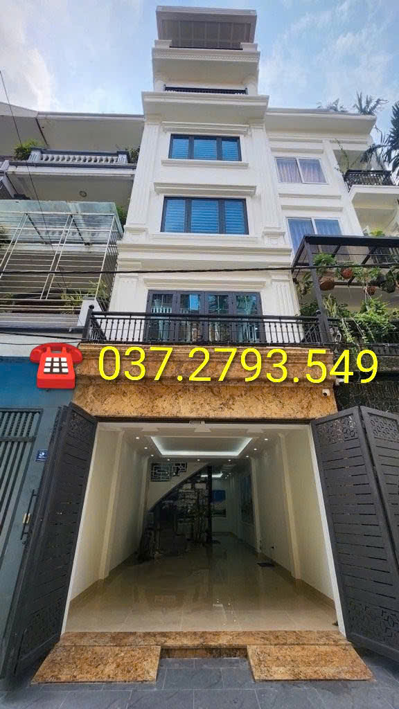 Giảm chào HOÀNG QUỐC VIỆT – Phân lô – Nhà mới 7 tầng ! Thang máy – Đường ô tô tránh