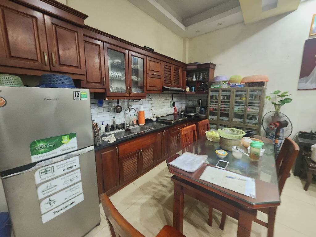 NHÀ DÂN XÂY CHẮC CHẮN – PHÂN LÔ–CĂN GÓC–CỬA NHÀ HƯỚNG NAM _ 5 TẦNG–36/38M2–7,2 TỶ.