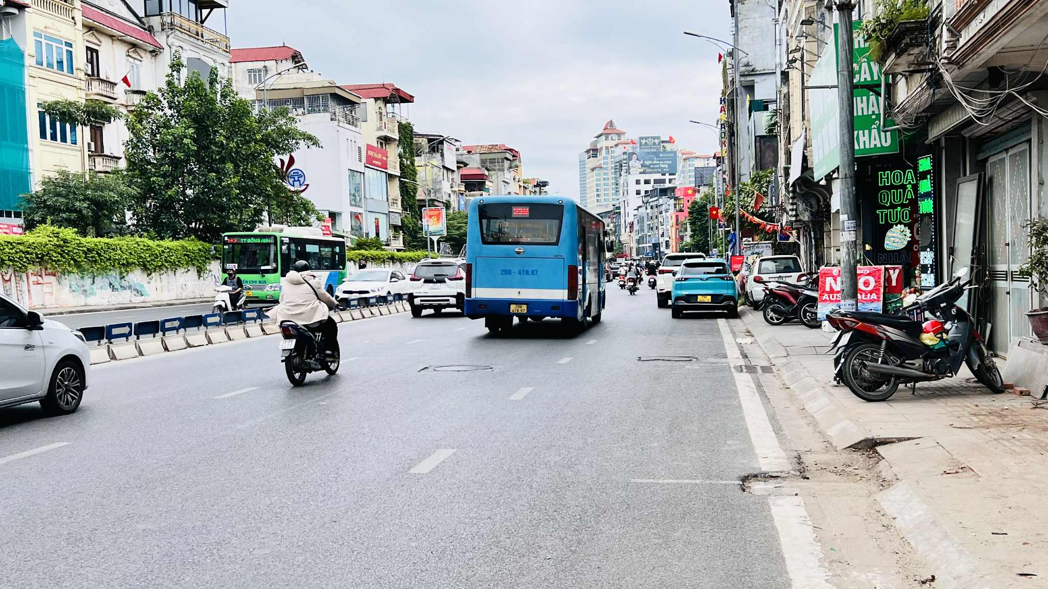 bán nhà mặt phố Nghi Tàm, 91m x 8 tầng, mặt tiền 9.5m, thông sàn kinh doanh