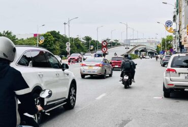 bán nhà Cổ Linh, lô góc, vỉa hè, xe container quay đầu