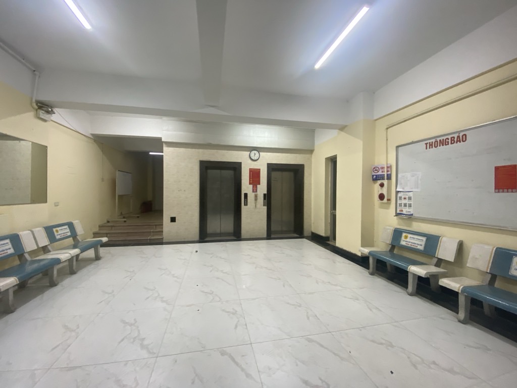 CĂN HỘ B12 XUÂN LA-2 NGỦ-NỘI THẤT ĐẸP -THANG MÁY – Ở CỰC SƯỚNG_ TẦNG 3 – 42,6/49M2 – 4,5 TỶ