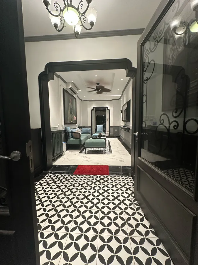 Bán Nhà Thịnh Liệt 48.5m2. 5 tầng. mặt tiền 3.3m. giá 14.5 Tỷ Hoàng Mai Hà Nội