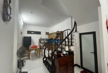 BÁN NHÀ GIA QUẤT LONG BIÊN, DÂN XÂY, NỞ HẬU,OTO,38M NHỈNH5 TỶ (TL)