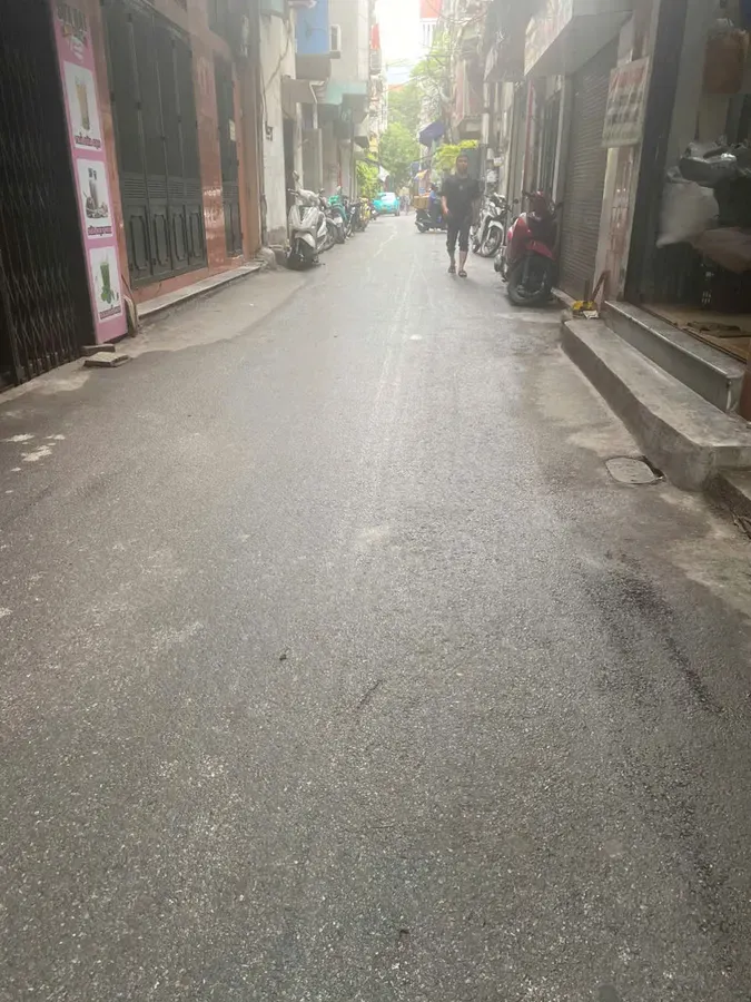 Bán Nhà Xã Đàn2. 54m2. 5 tầng. mặt tiền 4.2m. giá 16.3 tỷ Đống Đa Hà Nội