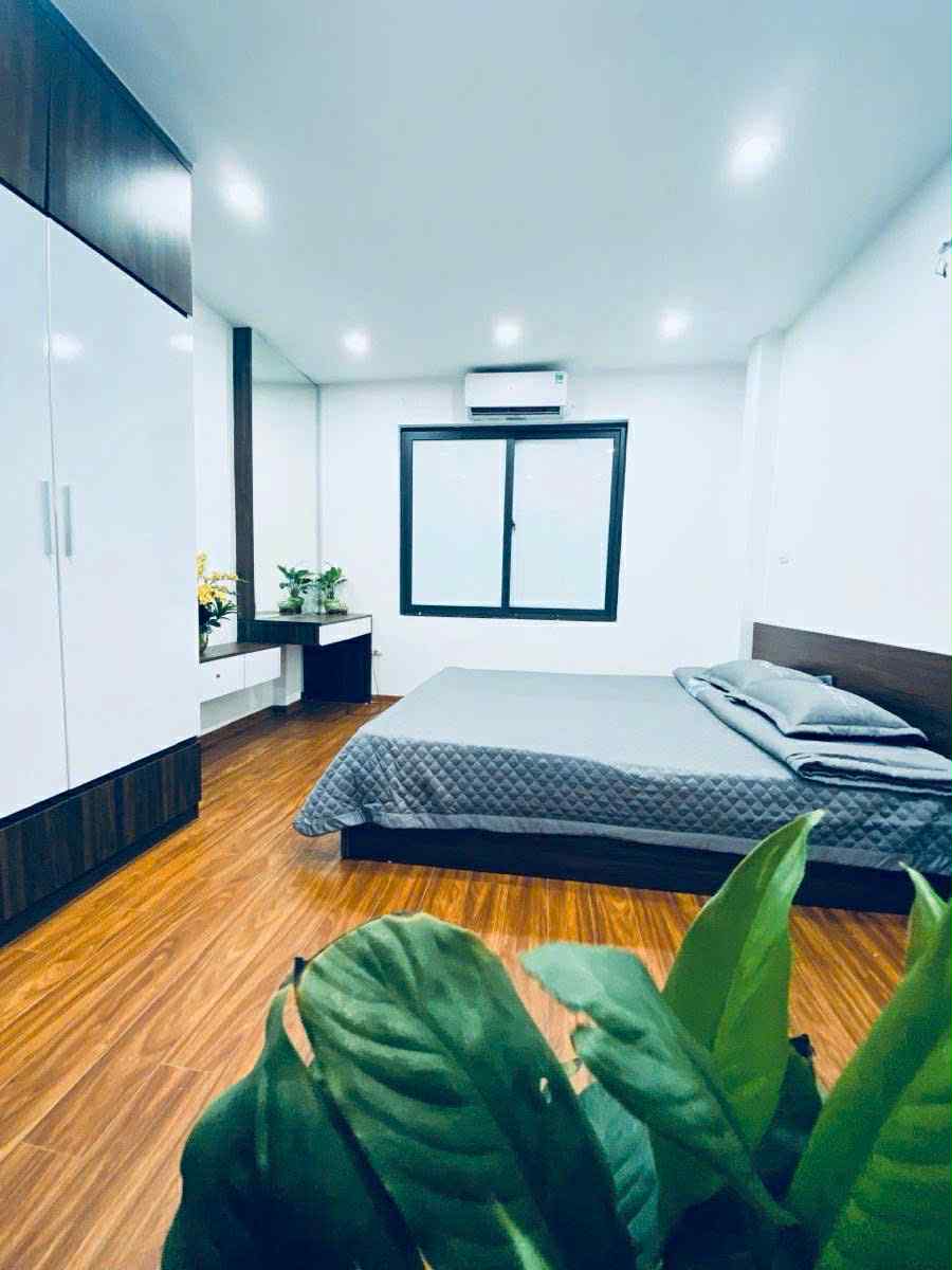Bán nhà Vĩnh Hưng, Hoàng Mai 35m 5 tầng mới tinh full đồ ở ngay, ngõ 3 gác phi ầm ầm, 2  thoáng vĩnh viễn, vài bước ra phố