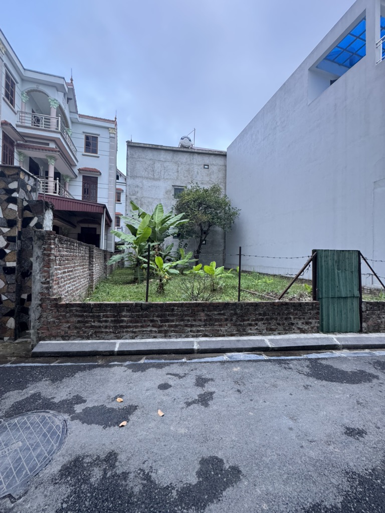 BÁN ĐẤT NAM ĐUỐNG LONG BIÊN-MẶT NGÕ, OTO THÔNG-42M NHỈNH 6 TỶ