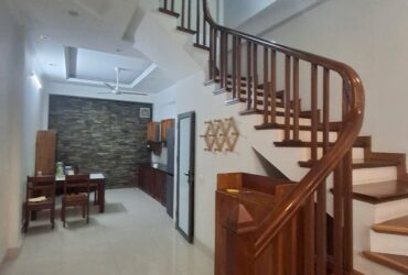 BÁN NHÀ NGUYỄN VĂN CỪ LONG BIÊN-OTO TRÁNH-64M-NHỈNH13 TỶ(TL)