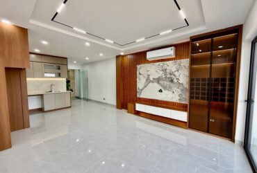 BÁN NHÀ ĐẸP HOÀNG NHƯ TIẾP LONG BIÊN, FULL NỘI THẤT, GẦN BÃI GỬI OTO, 45M NHỈNH 11 TỶ (TL)