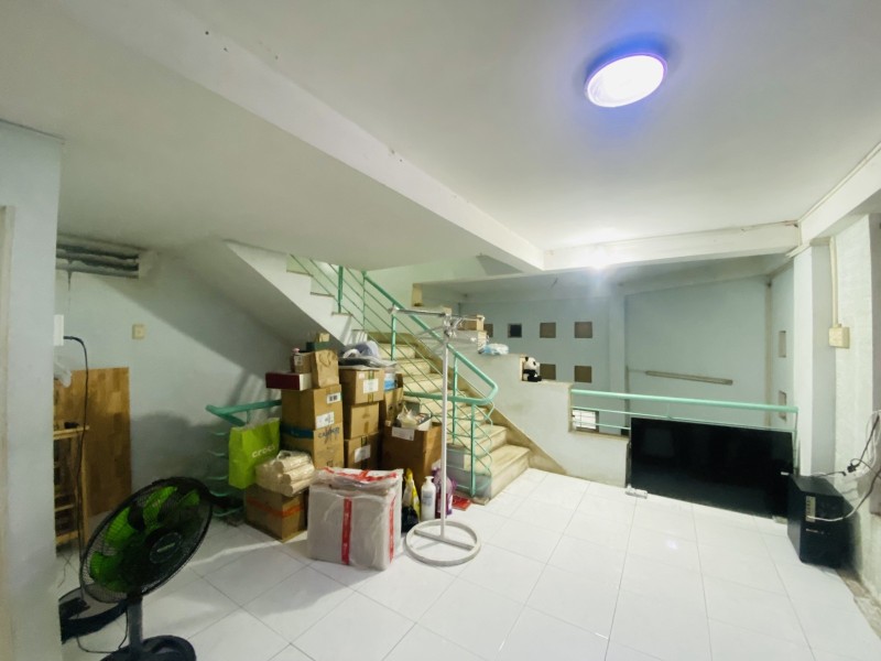 Bán nhà mặt phố, đường Số 26, P Cát Lái, TP HCM, DT 116m2, 3 tầng, 4PN, SH, giá 7.6 tỷ.