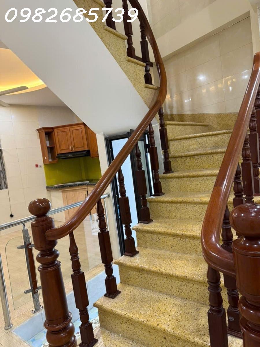 Chính chủ bán nhà 4 tầng 51m2 phố Thanh Bình Mỗ Lao nhỉnh 7 tỷ