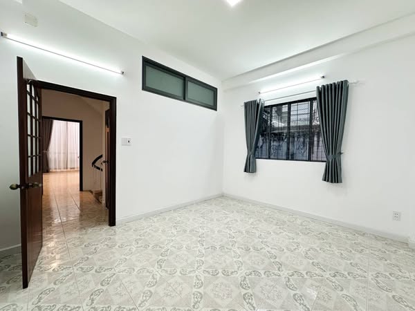 Nhà HXH Đường Lê Văn Sỹ Quận Phú Nhuận Phường 11 Cũ.