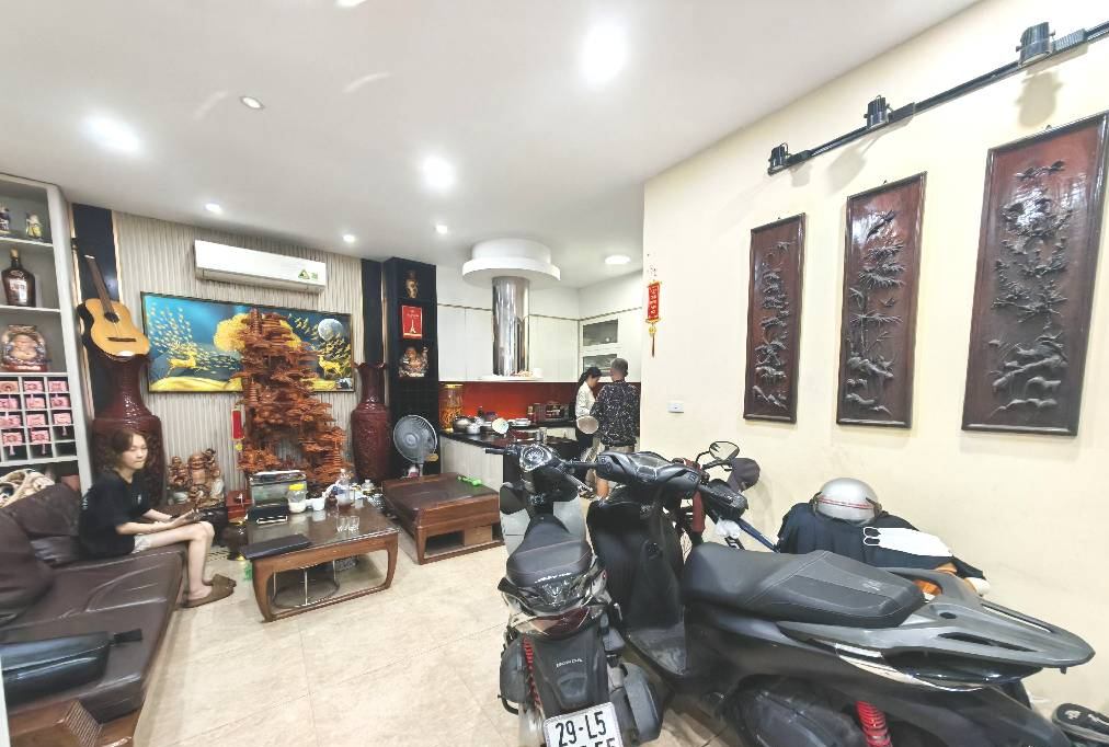 HÀNG XÓM NGOẠI GIAO ĐOÀN – XUÂN ĐỈNH 56M 5 TẦNG NHỈNH 8 TỶ DÂN XÂY, LÔ GÓC, Ô TÔ. 0968669247