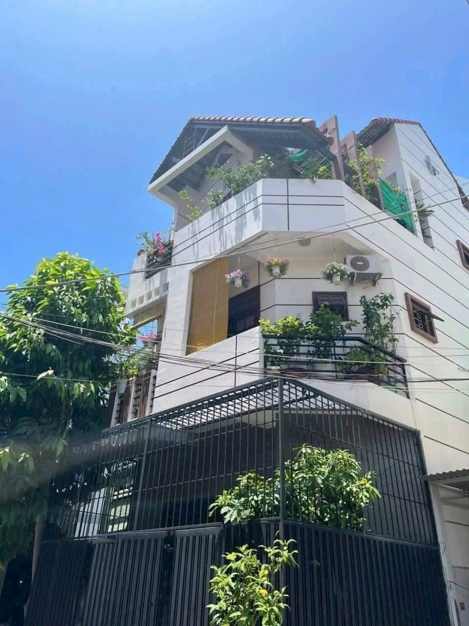 Bán nhà 3 tầng đường Định Cư, Phường Tân Lập, TP. Nha Trang. Giá 6.5 tỷ