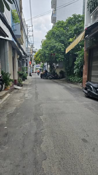 Nhà Siêu Phẩm Lạc Long Quân Quận Tân Bình Phường 9 Cũ.