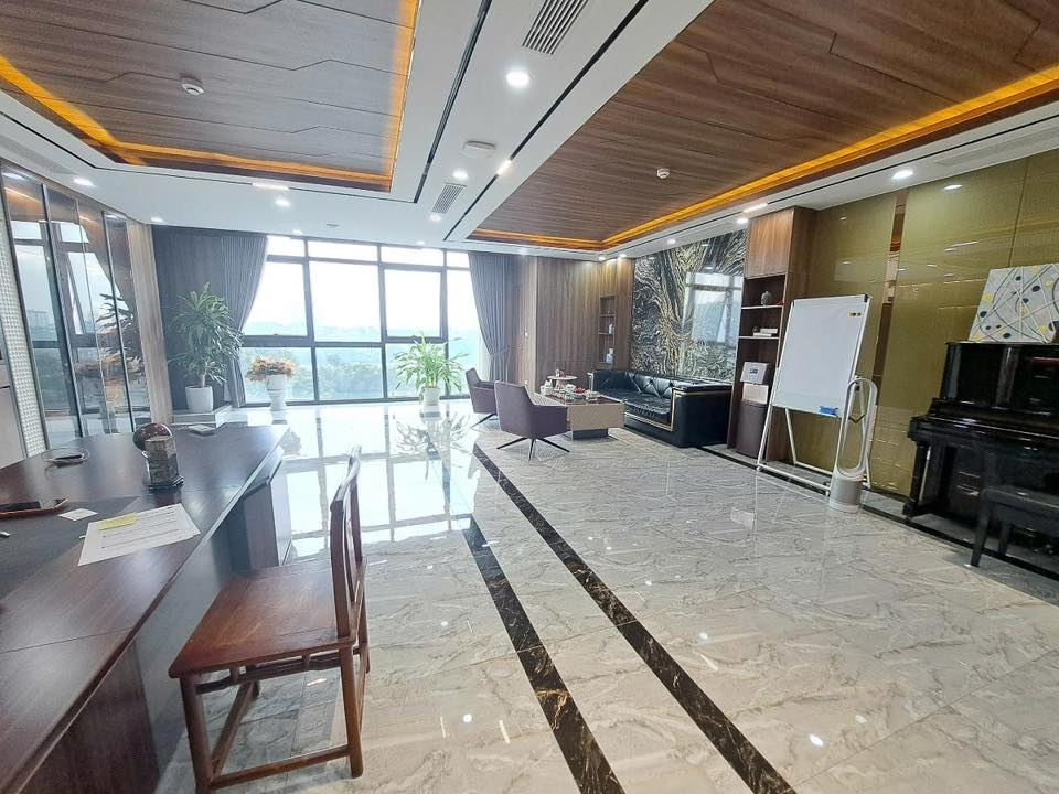 SIÊU MẶT PHỐ – VỊ TRÍ KIM CƯƠNG – VIEW TRỌN MẶT HỒ LINH ĐÀM – VỈA HÈ ĐÁ BÓNG RỘNG NHẤT HÀ NỘI.