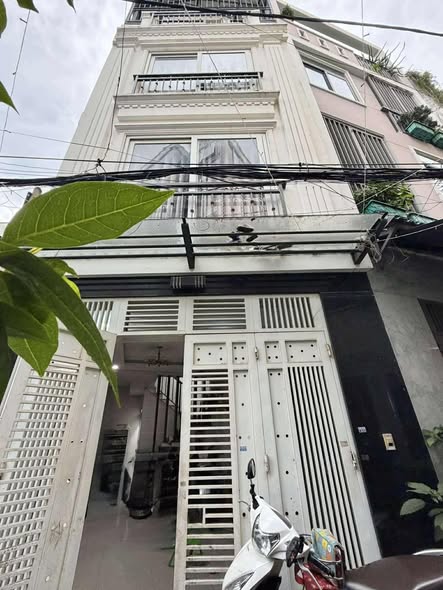 Nhà HXH Đường Phan Xích Long Phường 4 Phú Nhuận Cũ.