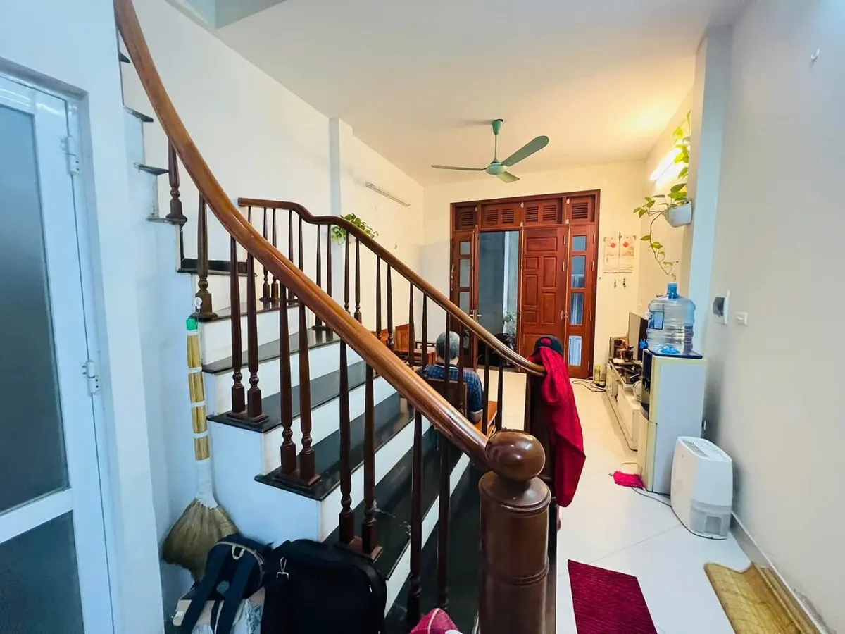 Bán Nhà Đội Cấn 44/46m2.  4 tầng. mặt tiền 3.7m. giá 10.5 tỷ Ba Đình Hà Nội