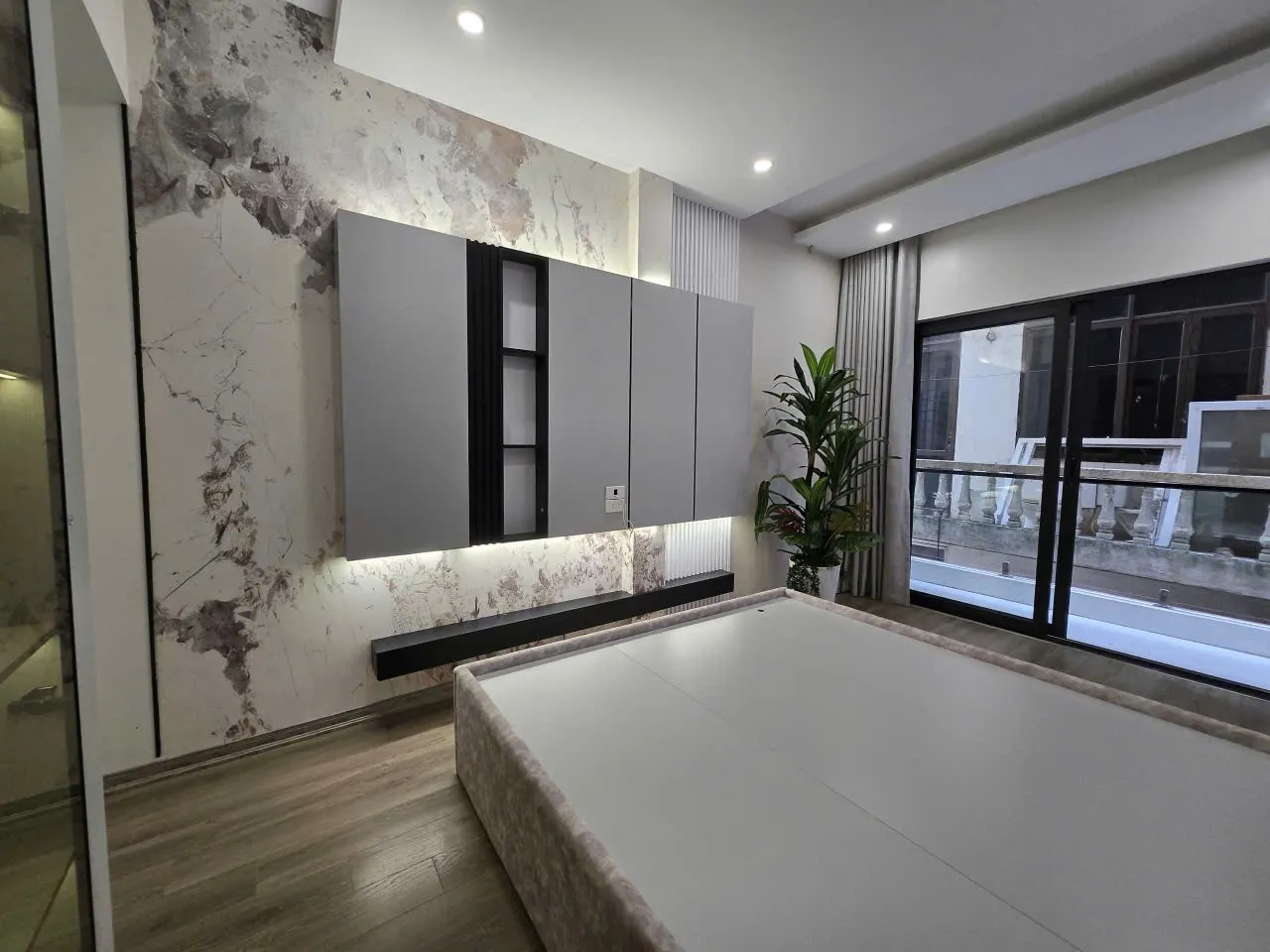 Bán Nhà Bùi Ngọc Dương 33m2. 4 tầng. mặt tiền 3.02m. giá 10.5 Tỷ Hai Bà Trưng Hà Nội