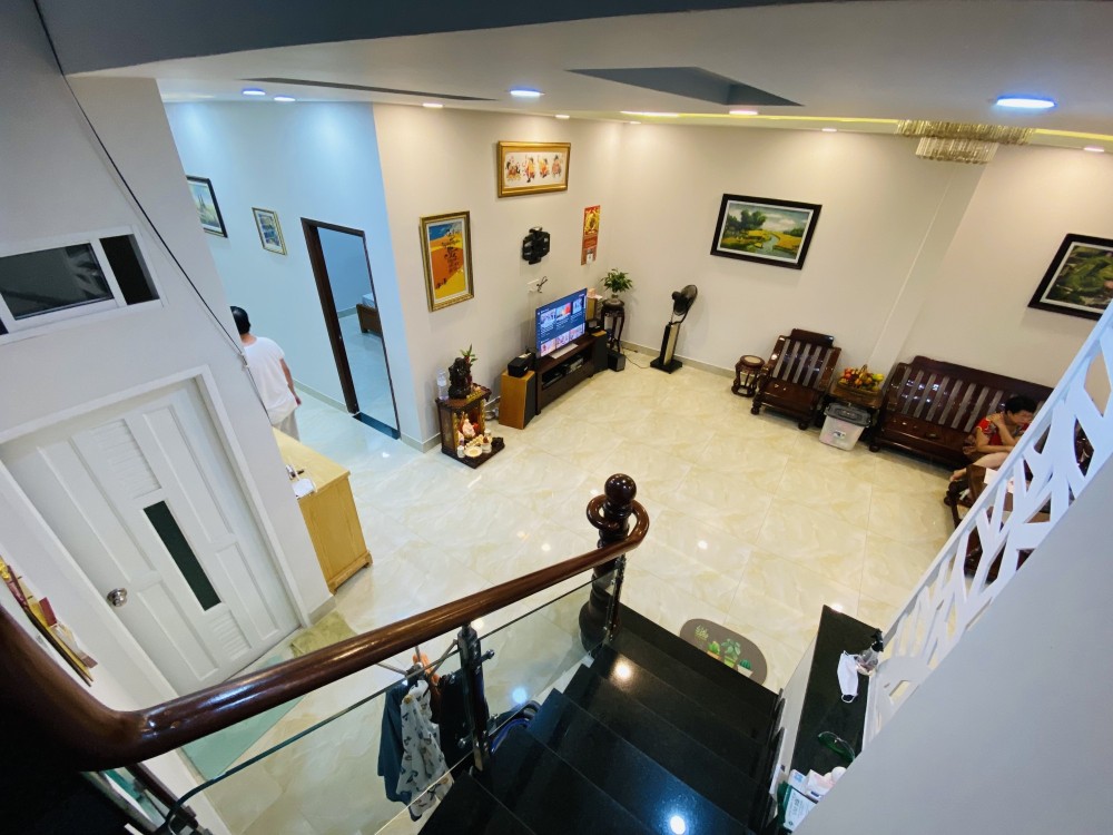 Bán nhà 2 tầng, 3PN, HXH đường Số 4, Trường Thọ, Thủ Đức. DT 160m2, SHR, giá 9,05 tỷ.