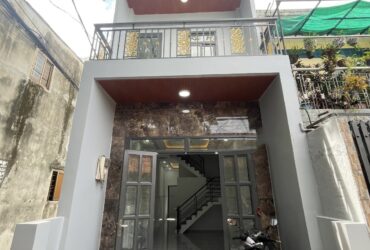 LÔ GÓC – 2 LẦU – HẺM 4M THÔNG – CÁCH MẶT TIỀN ÂU CƠ 30M