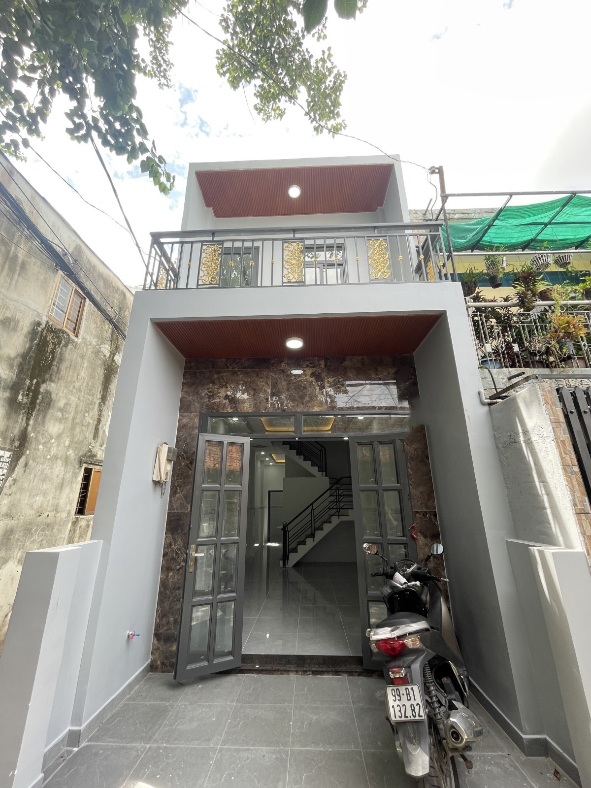 LÔ GÓC – 2 LẦU – HẺM 4M THÔNG – CÁCH MẶT TIỀN ÂU CƠ 30M