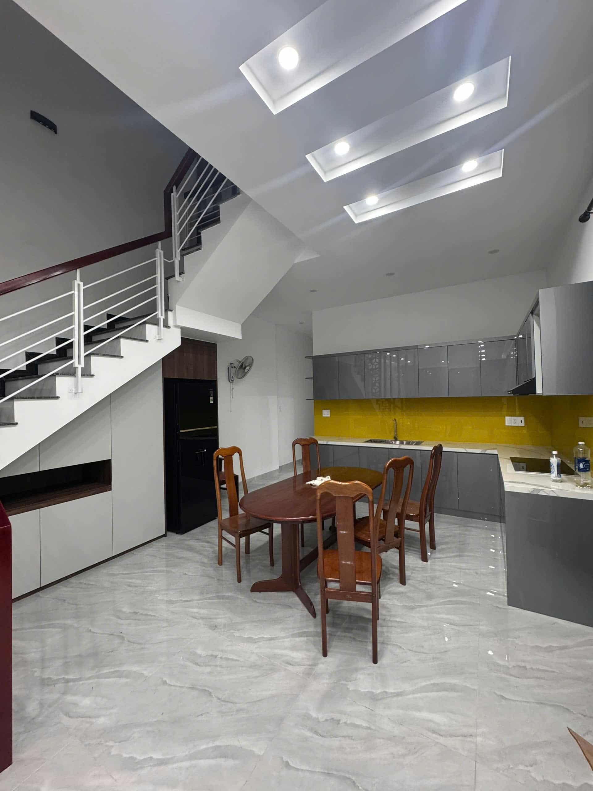 🌟 NHÀ MỚI 7M5 HÒA XUÂN – 3 TẦNG, KẸP CỐNG, KINH DOANH – CHỈ 7,8 TỶ