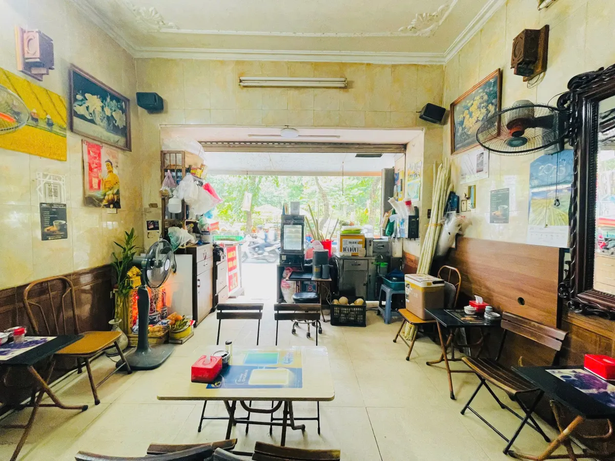 Bán Nhà Đặng Tiến Đông 27m2. 4 tầng. mặt tiền 4m. giá 20 tỷ Đống Đa Hà Nội