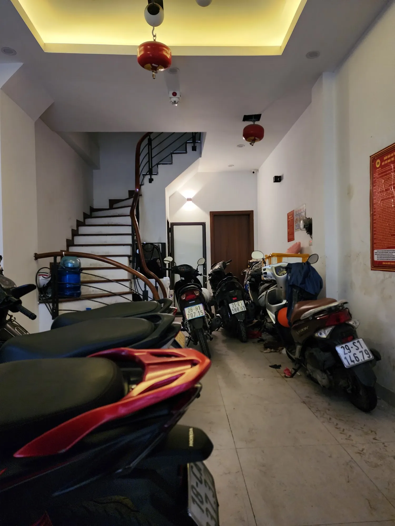 Bán Nhà Trường Chinh 39m2. 5 tầng. mặt tiền 3.5m. giá 11.5 Tỷ Đống Đa Hà Nội